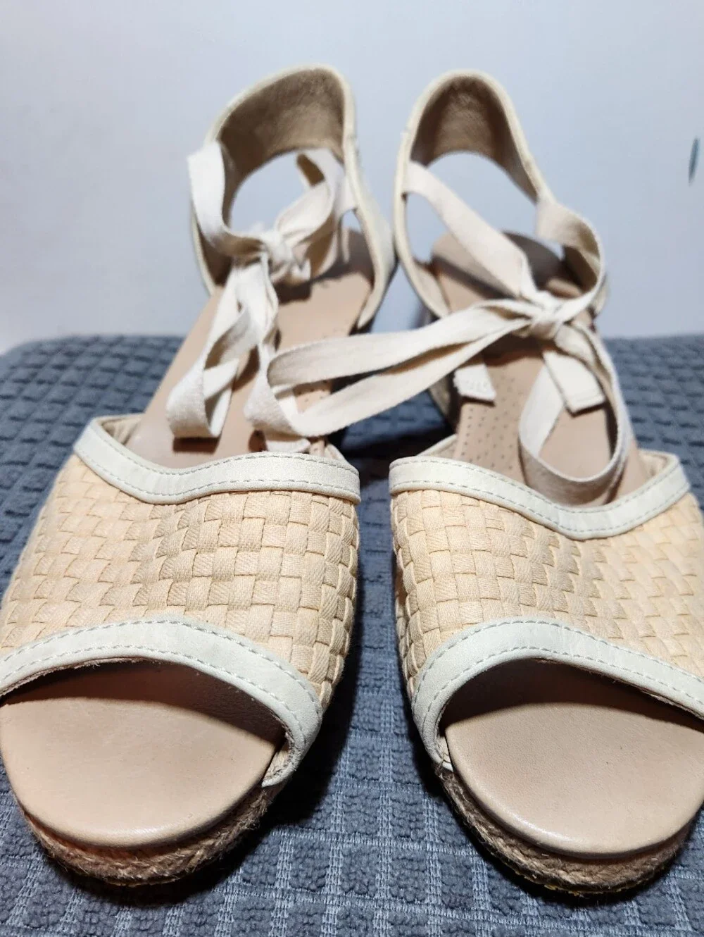 Ugg Delmar Womens Size 11 Espadrille Wedge Ankle Strap Wrap Sandals Beige